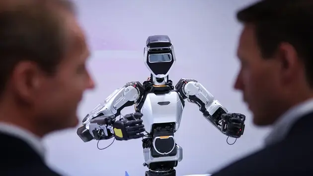 Trung Quốc và Mỹ cạnh tranh trong phát triển robot hình người