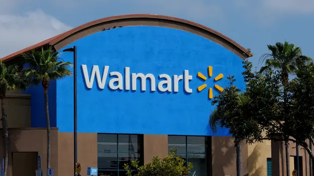 Tổng thống Trump cảnh báo hãng bán lẻ Walmart