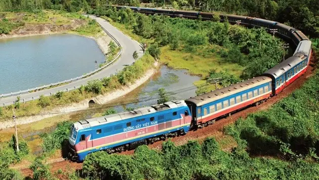 Hàng nghìn đầu máy, toa xe cần thay thế đến năm 2045