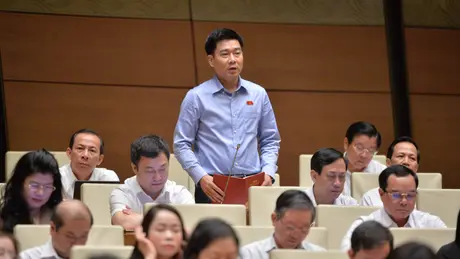 Có nên 'quy định cứng' tuổi Thẩm phán TAND tối cao?