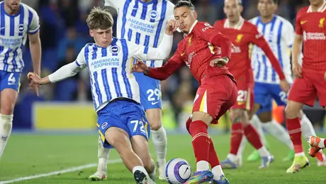 Liverpool thua ngược trên sân của Brighton
