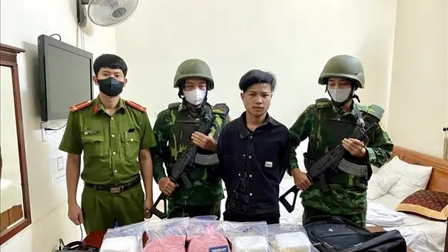 Khởi tố vụ án vận chuyển 40.000 viên ma túy tổng hợp