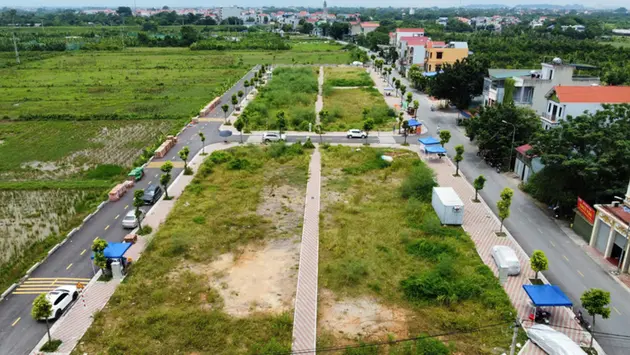 Giá đất nền bị đẩy lên cao