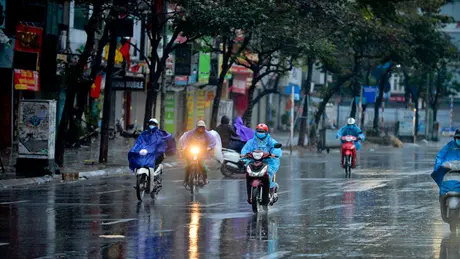 Thời tiết 21/5: Hà Nội trời oi nóng, mưa rào bất chợt