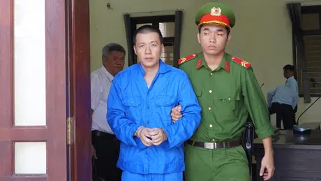 Phó Giám đốc chi nhánh ngân hàng lĩnh án 20 năm tù