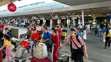 Hơn 10 triệu lượt khách qua cảng hàng không trong tháng 5