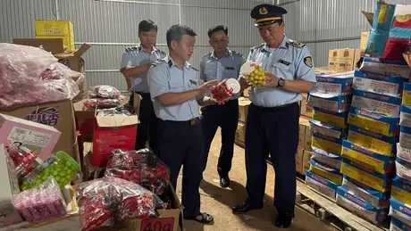 Trên 5.000 sản phẩm không rõ nguồn gốc bị thu giữ