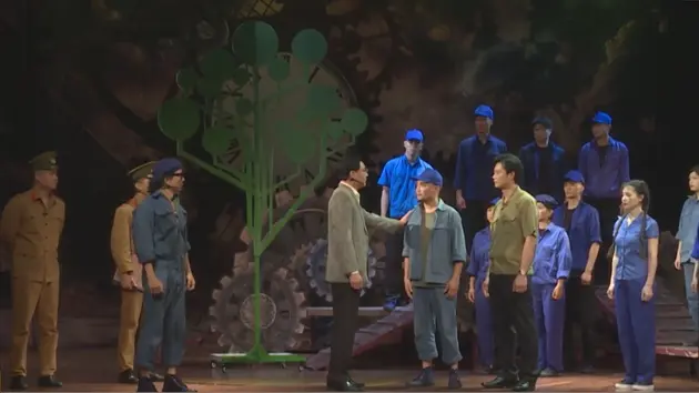 'Tôi và chúng ta' trở lại sân khấu kịch sau 40 năm