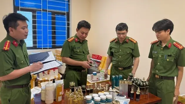 Triệt phá cơ sở sản xuất, buôn bán mỹ phẩm giả