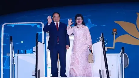 Thủ tướng Phạm Minh Chính bắt đầu thăm Malaysia