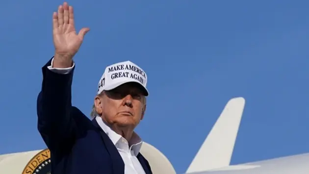 Tổng thống Trump: Mỹ ưu tiên chip và xe tăng