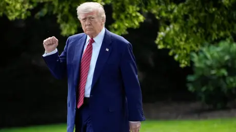 Ông Trump hoãn áp thuế 50% với EU đến ngày 9/7
