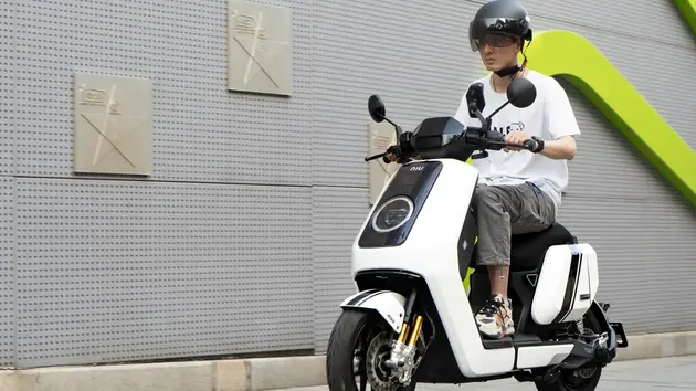 Xe máy điện NX Hyper lập kỷ lục trên đường đua