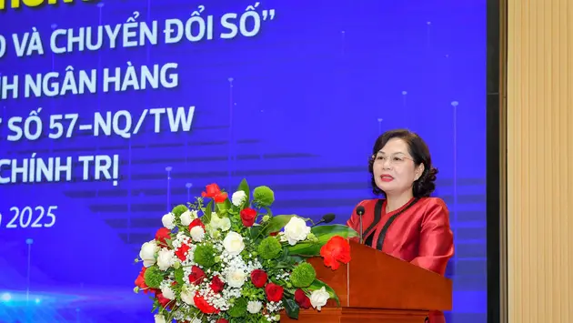 Ngành ngân hàng đổi mới sáng tạo và chuyển đổi số