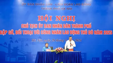 Chủ tịch UBND TP. Hà Nội chia sẻ nỗi lo nhà ở công nhân
