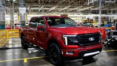 Ford gọi sửa chữa 1 triệu xe tại Mỹ do lỗi camera