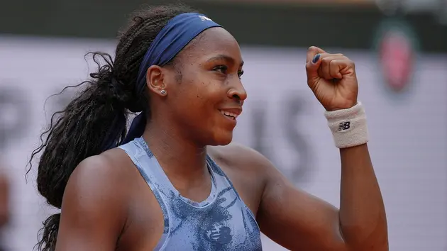 Coco Gauff dễ dàng vào vòng 3 đơn nữ