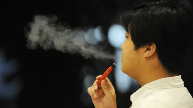 Thuốc lá thế hệ mới đang hủy hoại giới trẻ