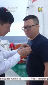 Hành trình của 100 nhà báo tới Trường Sa