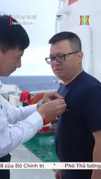 Hành trình của 100 nhà báo tới Trường Sa
