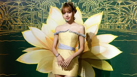 Lisa (Blackpink) hé lộ phim tài liệu đầu tay