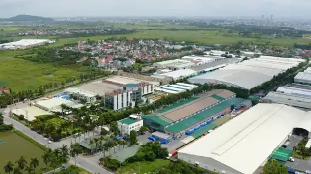 Giá thuê nhà kho xây sẵn tăng nhẹ