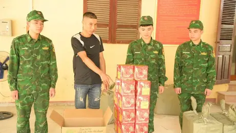 Biên phòng Lạng Sơn thu giữ gần 400kg pháo nổ nhập lậu