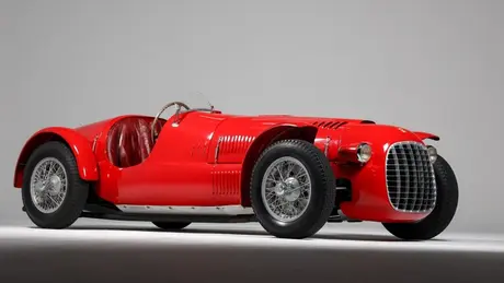Chiếc Ferrari cổ được đấu giá mức kỷ lục 