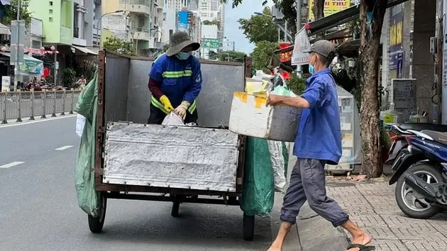 TP.HCM thu phí rác theo khối lượng, thể tích
