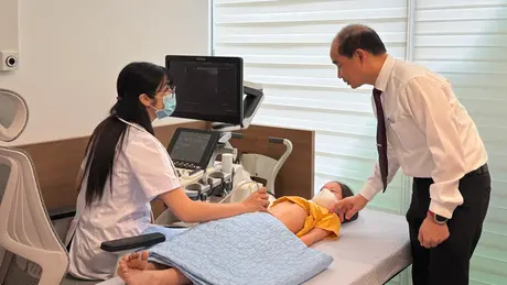 Bệnh viện Xanh Pôn miễn phí khám theo yêu cầu cho trẻ em