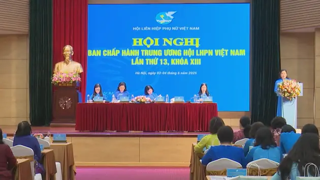 Cán bộ phụ nữ tiên phong đi đầu, sâu sát cơ sở
