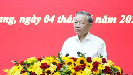 'Báo cáo chính trị không được là phép cộng cơ học'