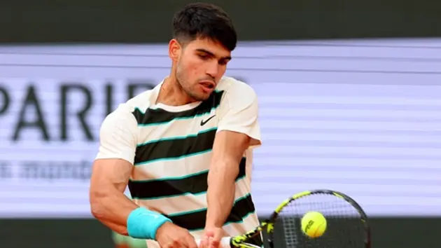 Xác định các tay vợt đầu tiên vào bán kết Roland Garros