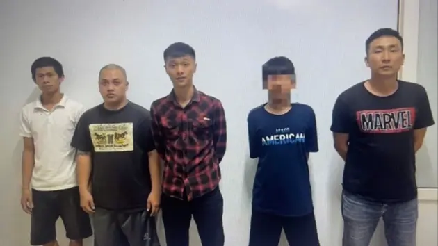 Bắt khẩn hai đối tượng 'hỗn chiến' trước cổng bệnh viện