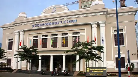 3 doanh nghiệp chuẩn bị niêm yết trên HOSE và HNX