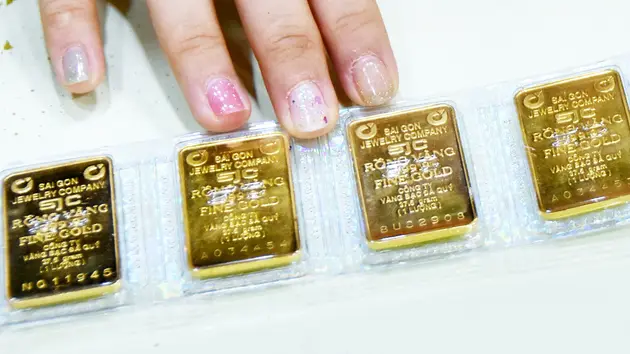 Giá vàng miếng SJC giảm hai phiên liên tiếp