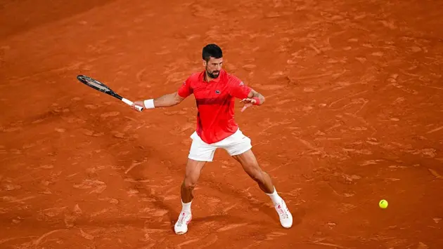 Novak Djokovic thăng hoa tại tứ kết Roland Garros