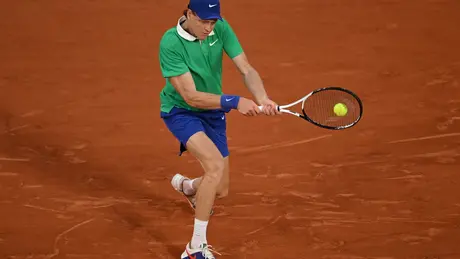 Jannik Sinner ghi tên vào bán kết Roland Garros