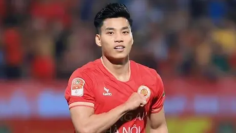 Văn Thanh gắn bó thêm 3 năm với Công an Hà Nội
