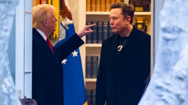 Tesla của ông Elon Musk mất 152 tỷ USD vốn hóa