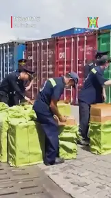 Hải quan liên tiếp phá các vụ buôn lậu, ma túy