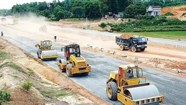 Hà Nội: Yêu cầu quyết liệt GPMB, đẩy nhanh đầu tư công