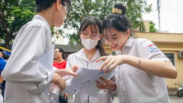 Đề thi vào lớp 10 tại Hà Nội năm 2025