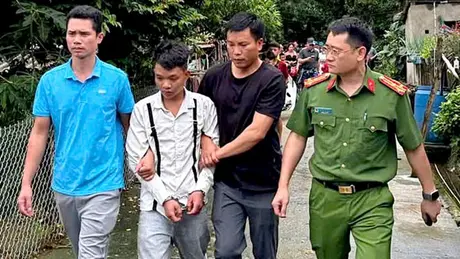 Thanh niên 18 tuổi giết người vì tranh ghế trong quán ăn