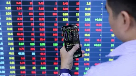 Lý giải hiện tượng thị trường chứng khoán 'xanh vỏ đỏ lòng'