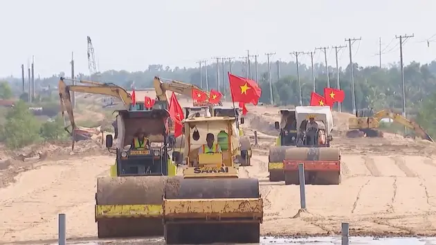 Gỡ vướng mắc để tăng tốc dự án giao thông trọng điểm