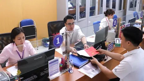  ‘Chấm điểm’ cán bộ, công chức 
