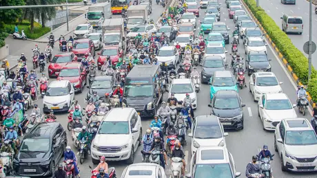 Đường 10 làn Trần Duy Hưng-Nguyễn Chí Thanh vẫn tắc