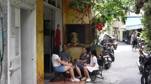 Sống ở ngõ Hàng Chỉ