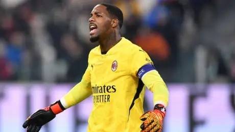 Chelsea đàm phán chiêu mộ Mike Maignan từ AC Milan